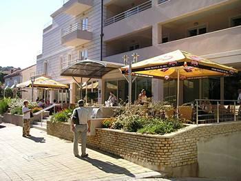 Hotell Ivka 3*